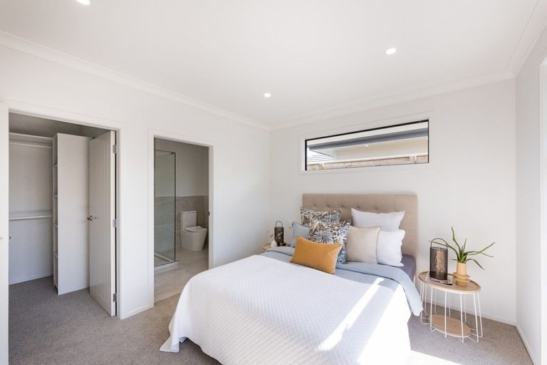 Photo of property in 110 Roberts Line, Kelvin Grove, Palmerston North, 4414