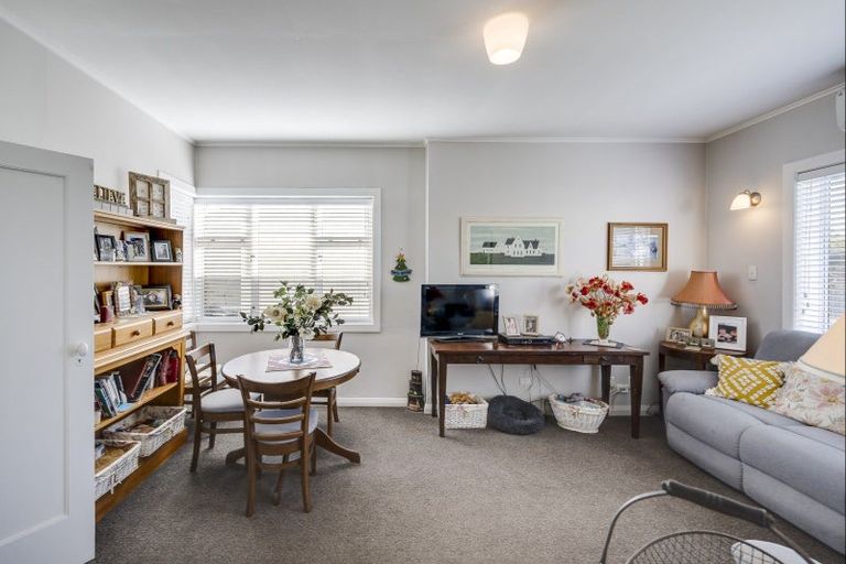 Photo of property in 708 Massey Street, Akina, Hastings, 4122