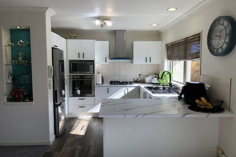 Photo of property in 32a Taka Street, Takanini, 2112