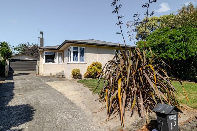 Photo of property in 15 Waterloo Crescent, Hokowhitu, Palmerston North, 4410