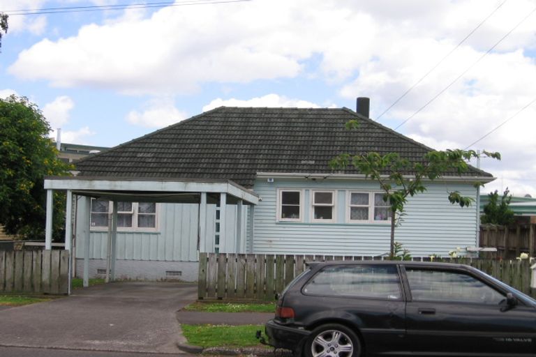 Property details for 43 Victor Street, Avondale, Auckland, 1026