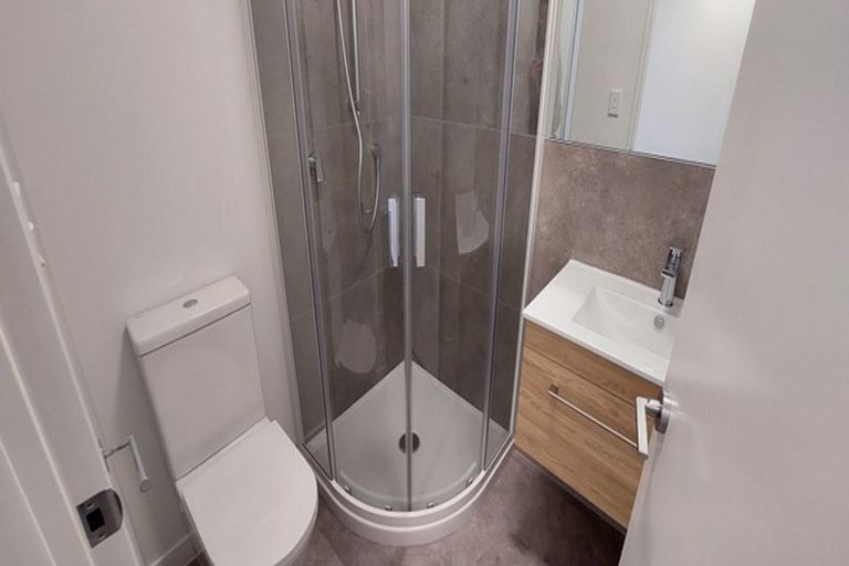 Photo of property in 1/67 Tiketike Way, Brooklyn, Wellington, 6021