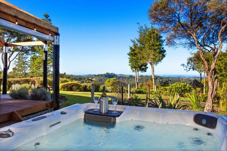 Photo of property in 445 Krippner Road, Puhoi, Silverdale, 0994