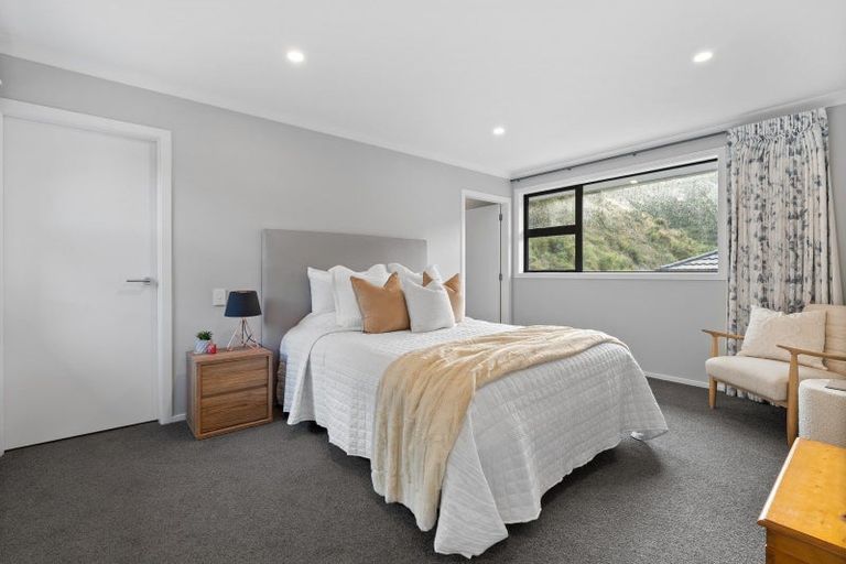 Photo of property in 12 Porokaiwhiri Street, Crofton Downs, Wellington, 6035