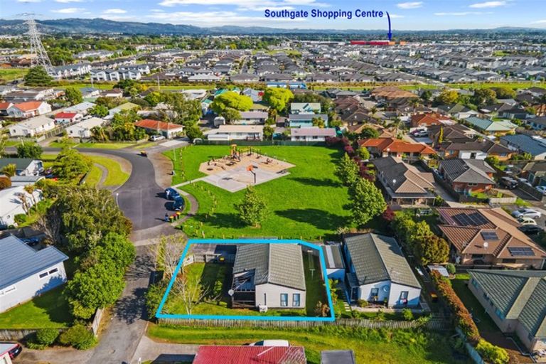 Photo of property in 1/16 Clarice Place, Takanini, 2112