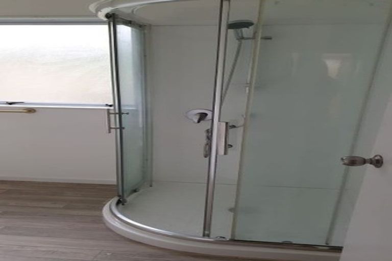 Photo of property in 41 Esther Place, Red Beach, 0932