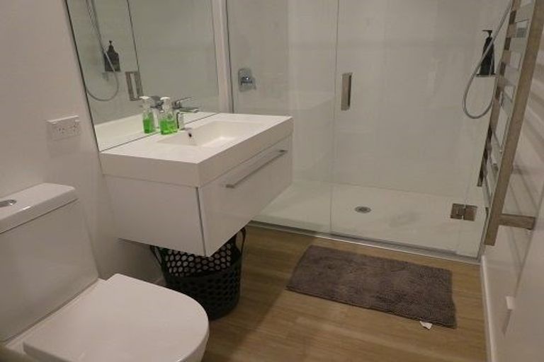 Photo of property in 12 Highlands Close, Queenstown, 9300