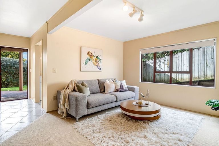 Photo of property in 8 Princess Maria Place, Massey, Auckland, 0614