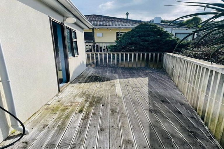 Photo of property in 536 Broadway, Strathmore Park, Wellington, 6022