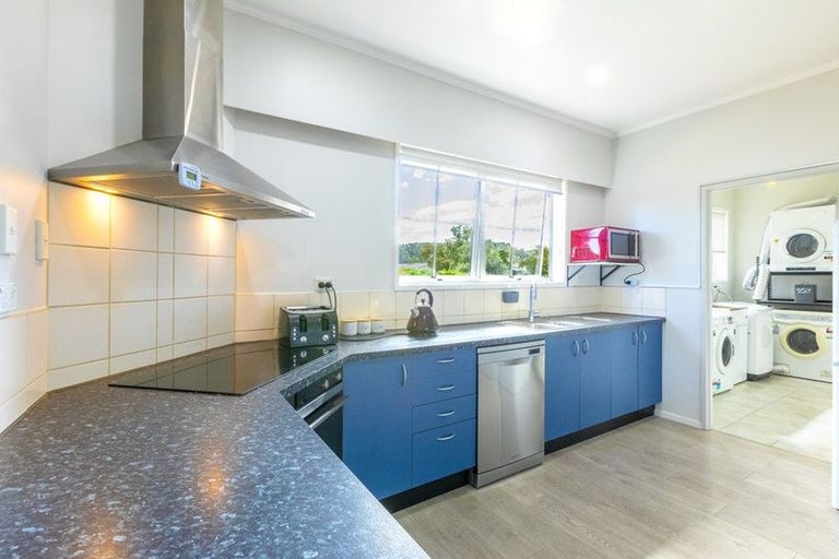 Photo of property in 114 Avondale Road, Taradale, Napier, 4112