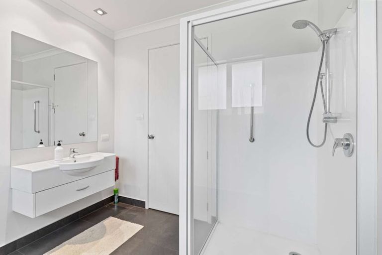 Photo of property in 28 Noble Johnston Drive, Katikati, 3129