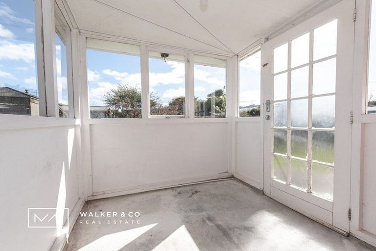 Photo of property in 18 Maclean Street, Wallaceville, Upper Hutt, 5018