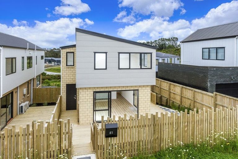 Photo of property in 51 Sunnyheights Road, Orewa, 0931