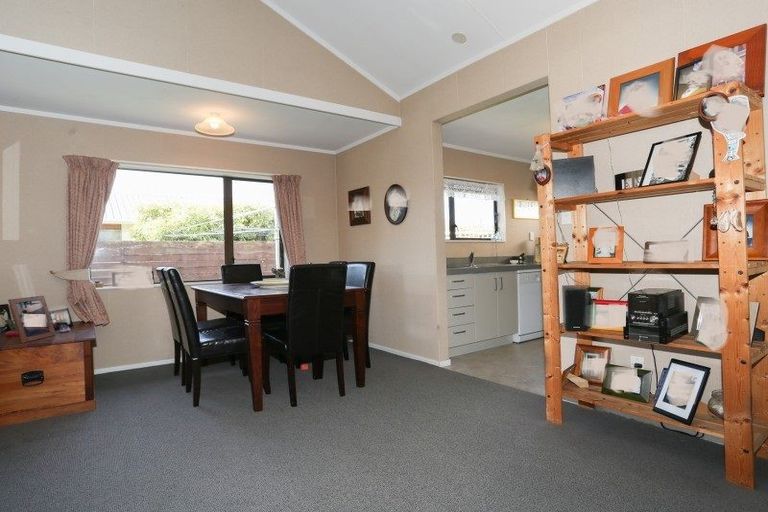 Photo of property in 44 Whiting Crescent, Greenmeadows, Napier, 4112