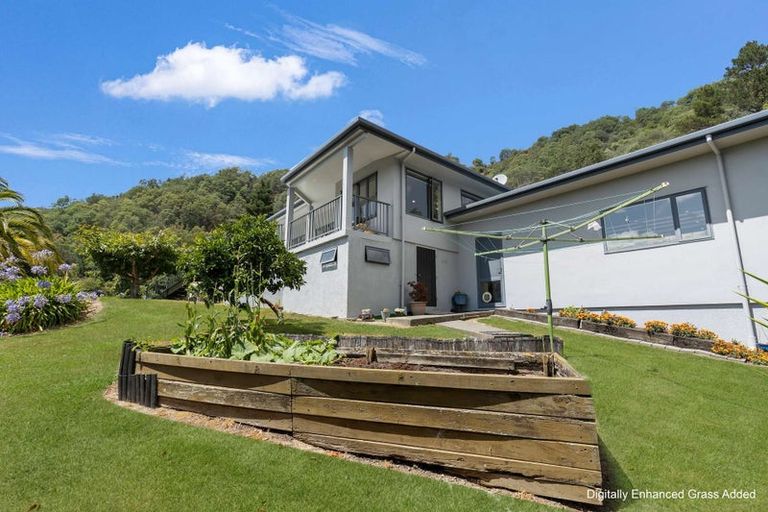 Photo of property in 85 Kent Street, Picton, 7220