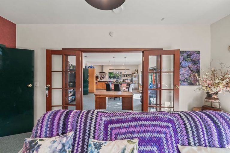 Photo of property in 1 Strachan Way, Highbury, Palmerston North, 4412