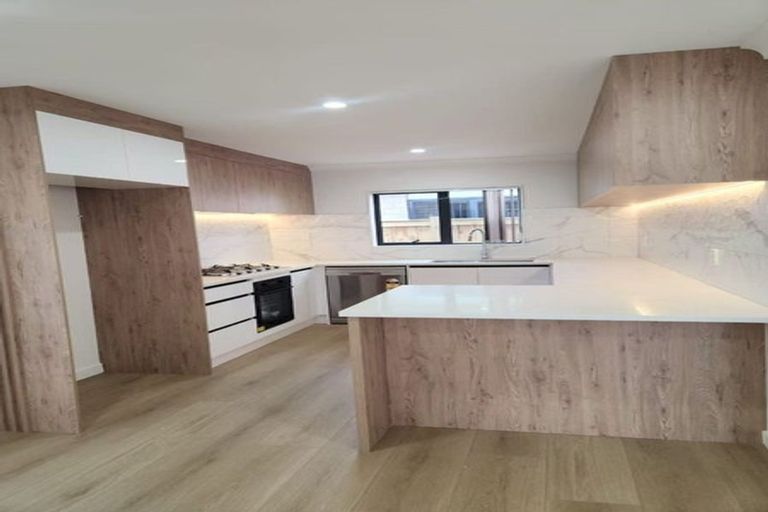 Photo of property in 20a Tawa Crescent, Manurewa, Auckland, 2102