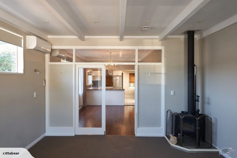 Photo of property in 40 Derwent Street, Island Bay, Wellington, 6023