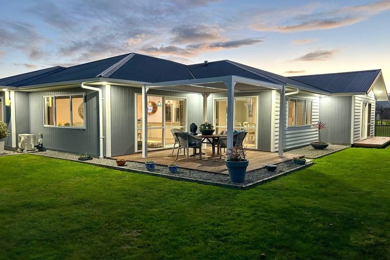 Photo of property in 7 Hartley Avenue, Carterton, 5713