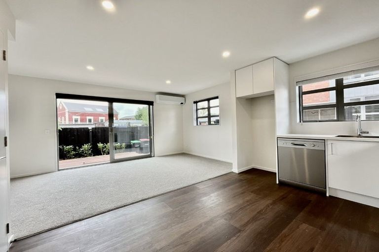 Photo of property in 8/94 Mathesons Road, Phillipstown, Christchurch, 8011