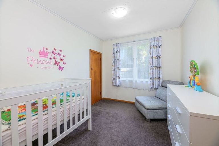 Photo of property in 7 Harrington Road, Henderson, Auckland, 0610