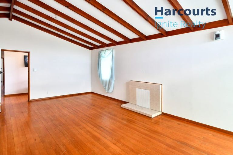 Photo of property in 255 Robertson Road, Mangere East, Auckland, 2024