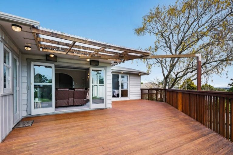 Photo of property in 16 Red Hill Road, Red Hill, Papakura, 2110