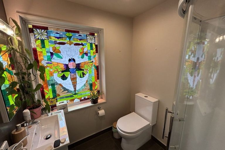 Photo of property in 49 Kakariki Grove, Waikanae, 5036