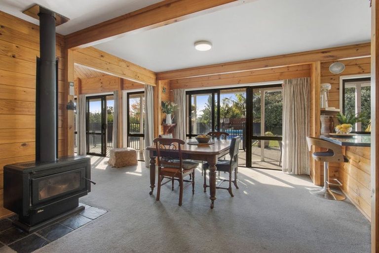 Photo of property in 63 Kayelene Place, Omokoroa, 3114