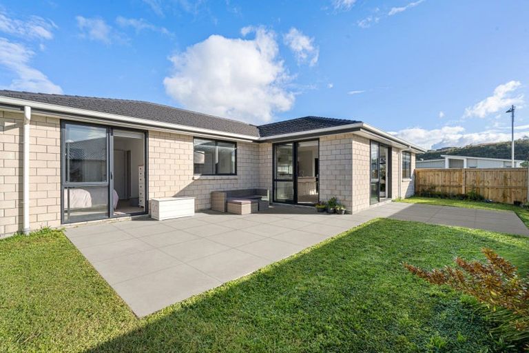 Photo of property in 25 Awataha Crescent, Pyes Pa, Tauranga, 3110