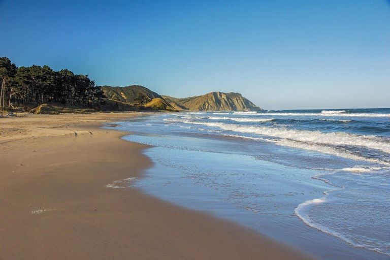 Photo of property in 599 Waihau Road, Tolaga Bay, 4073