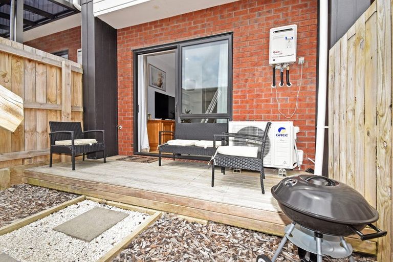 Photo of property in 10 Finstock Way, Rolleston, 7614