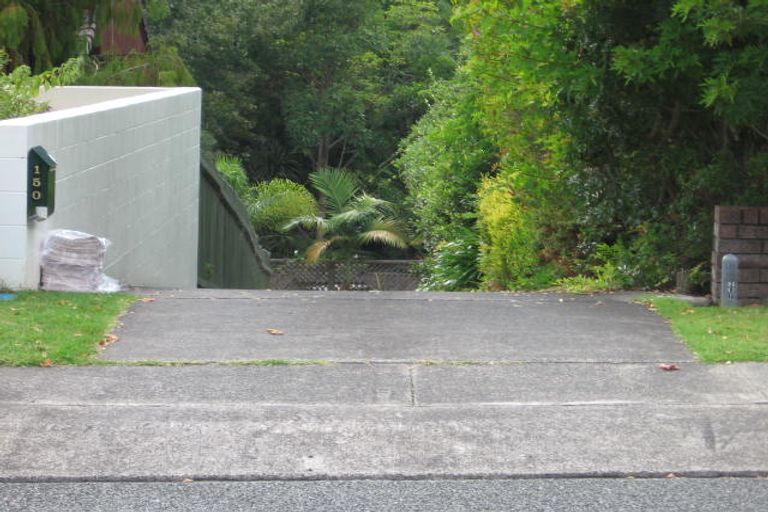 Photo of property in 150 Stapleford Crescent, Browns Bay, Auckland, 0630