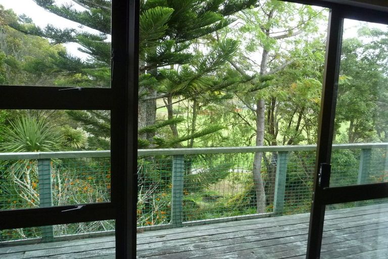 Photo of property in 1/41 Glencoe Road, Browns Bay, Auckland, 0630