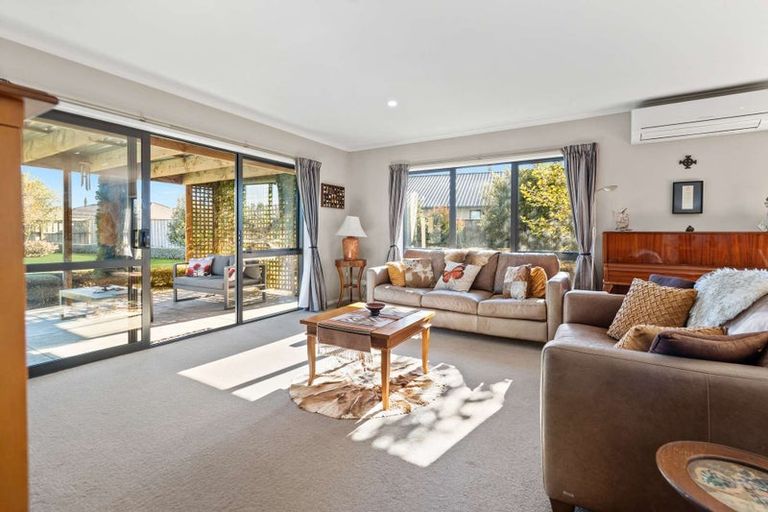 Photo of property in 38 Willowside Place, Amberley, 7410