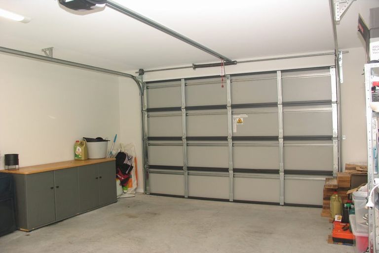 Photo of property in 25 Bale Road, Jacks Point, 9371