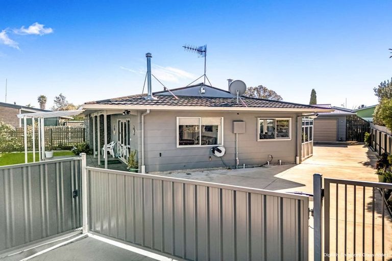 Photo of property in 22 Glamorgan Avenue, Tamatea, Napier, 4112