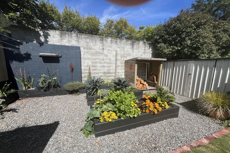 Photo of property in 12 Matipo Street, Eastbourne, Lower Hutt, 5013