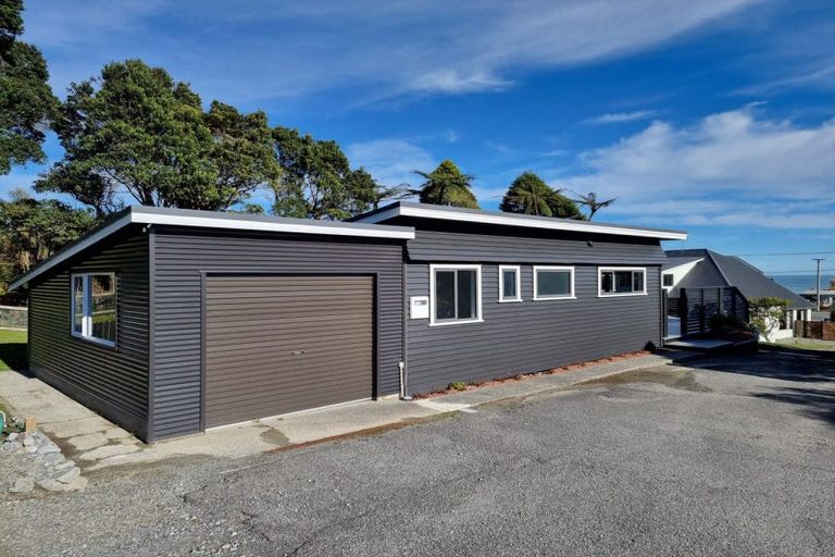 Photo of property in 125 Main South Road, Karoro, Greymouth, 7805