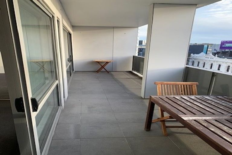 Photo of property in Alpha Apartments, 502/17 Vogel Lane, Auckland Central, Auckland, 1010