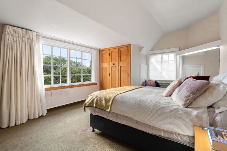 Photo of property in 5 Easdale Street, Kelburn, Wellington, 6012