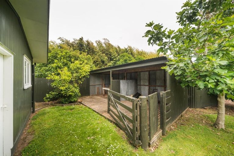 Photo of property in 273 Parewanui Road, Bulls, 4894