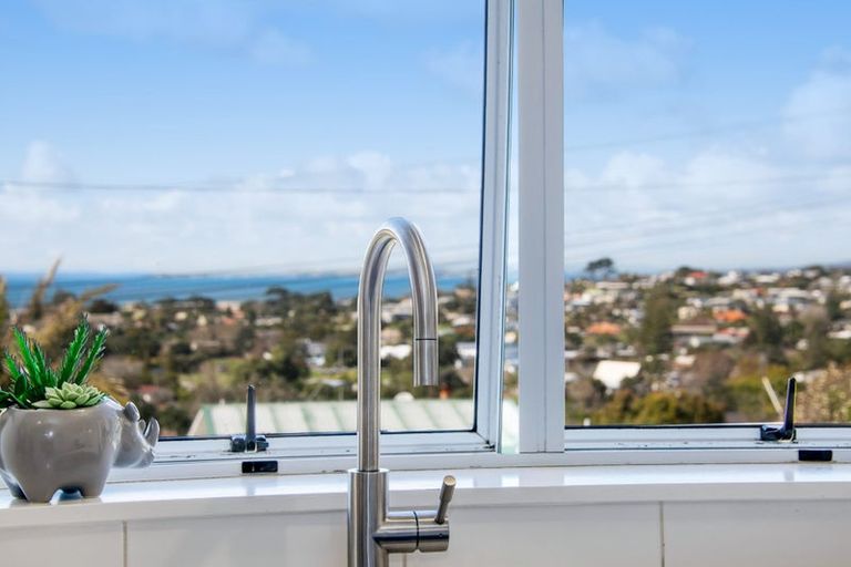 Photo of property in 14a Layton Road, Manly, Whangaparaoa, 0930