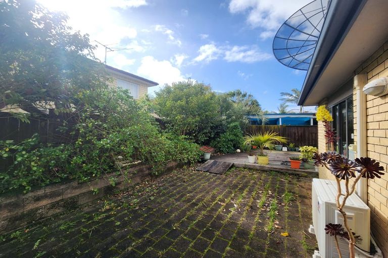 Photo of property in 60 Baverstock Road, Flat Bush, Auckland, 2016