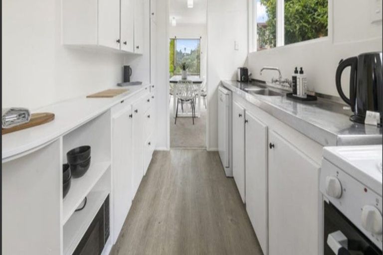 Photo of property in 2 Francis Street, Hauraki, Auckland, 0622