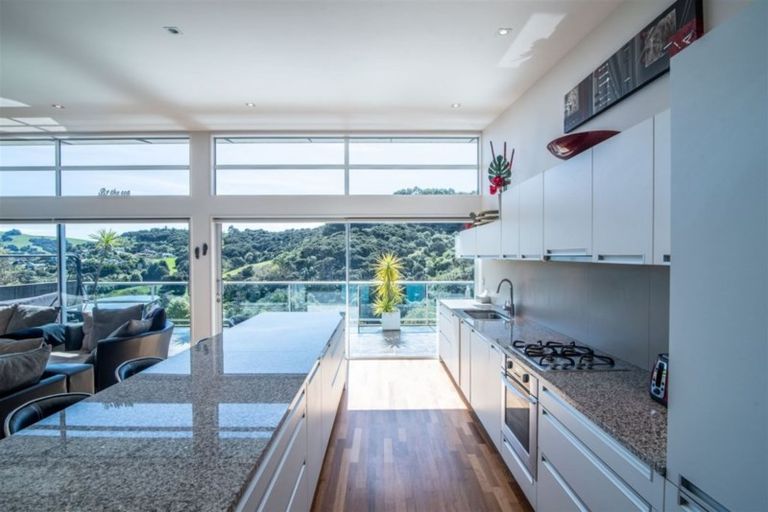 Photo of property in 2 Langlois Lane, Akaroa, 7520