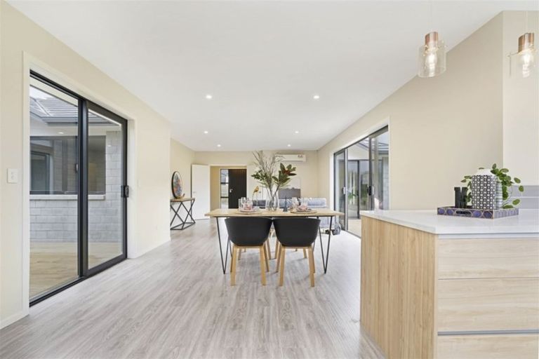 Photo of property in 8 Paiaka Place, Rototuna North, Hamilton, 3210