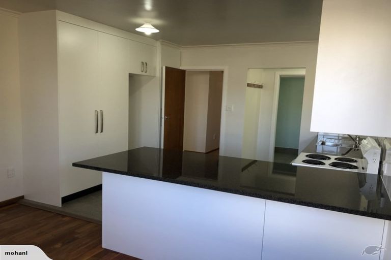 Photo of property in 2/54 Kings Crescent, Hutt Central, Lower Hutt, 5010