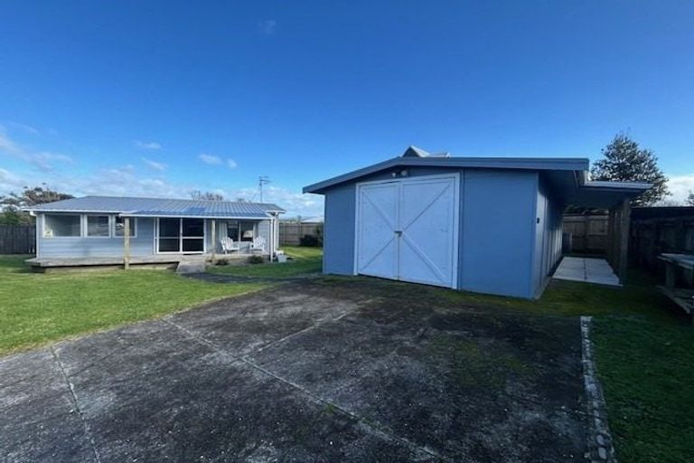 Photo of property in 450 Pukehina Parade, Pukehina, Te Puke, 3189
