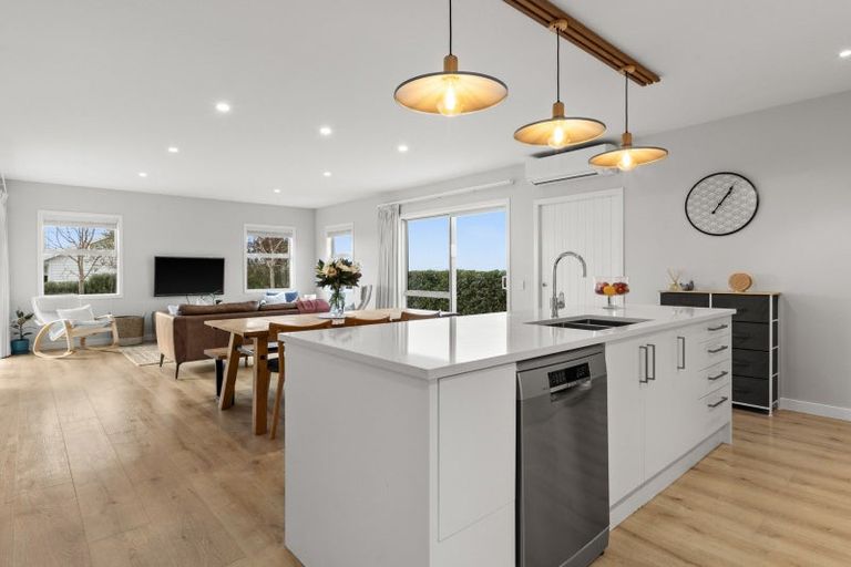 Photo of property in 22 Quarry Ridge, Poraiti, Napier, 4182